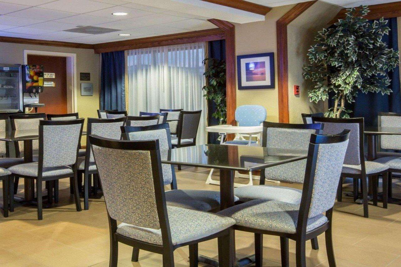 Comfort Suites Cumming-Atlanta Near Northside Hospital Forsyth Exterior foto