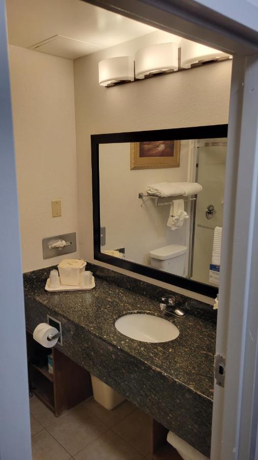 Comfort Suites Cumming-Atlanta Near Northside Hospital Forsyth Exterior foto